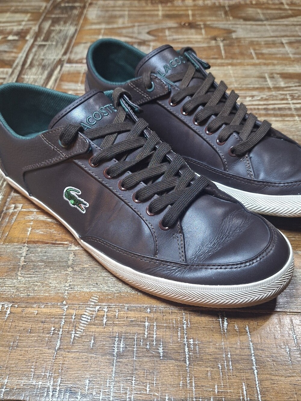 Lacoste Men’s Brown Leather Shoes Size 10 Lace Up Lo Top Sneakers with Logo
